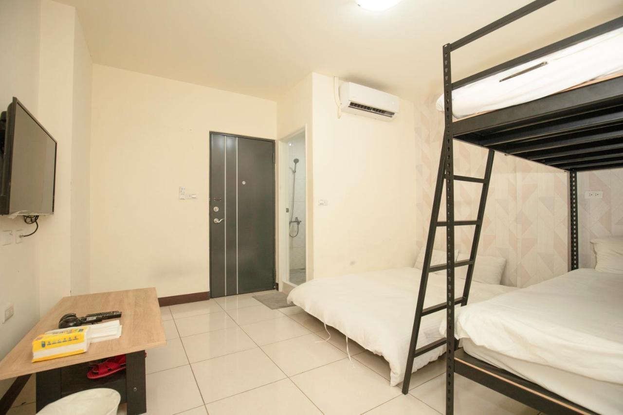 Fengjia Muxia Apartment Taichung Exterior photo
